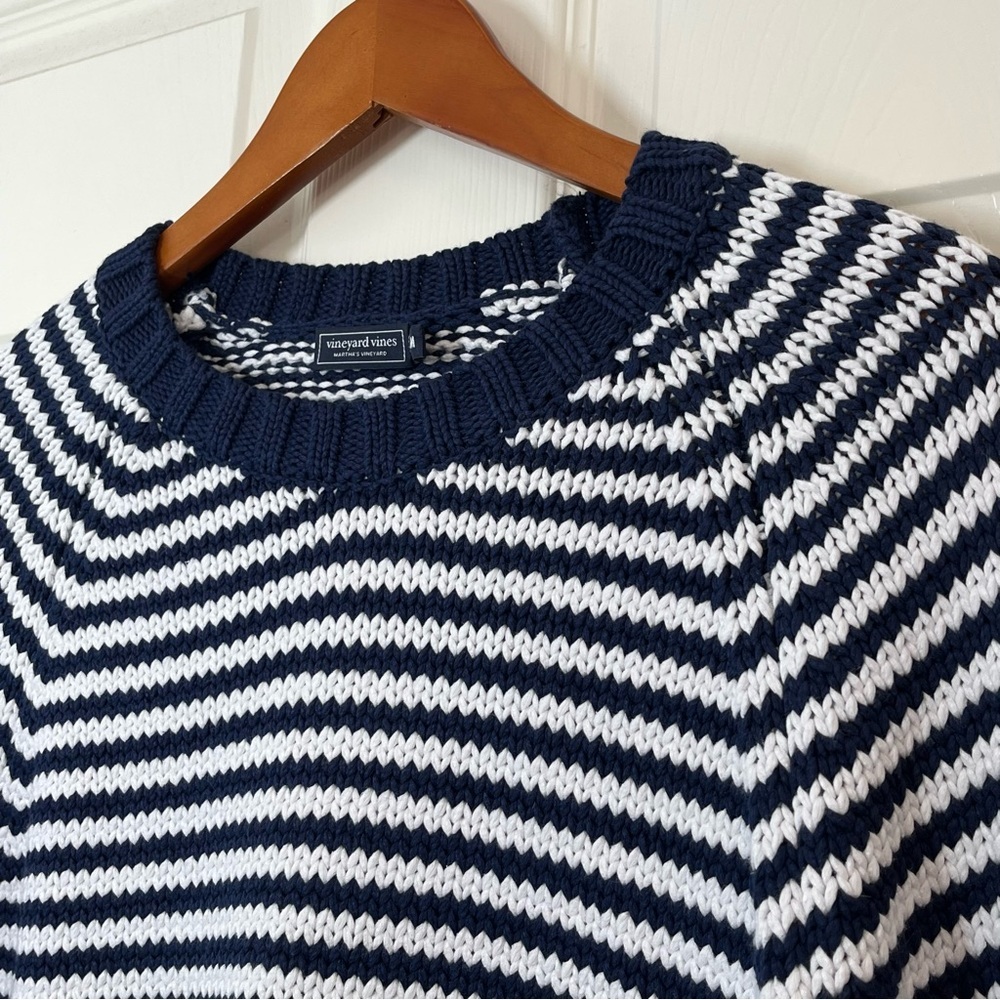 Vineyard Vines Navy and White Striped Cotton Blend Crew Neck Sweater Size Medium - Picture 5 of 10